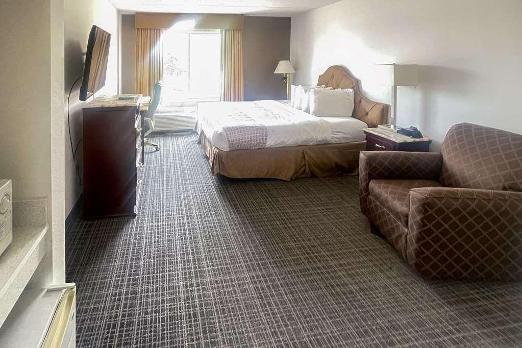 Comfort Inn & Suites Madison East - Monona Номер фото