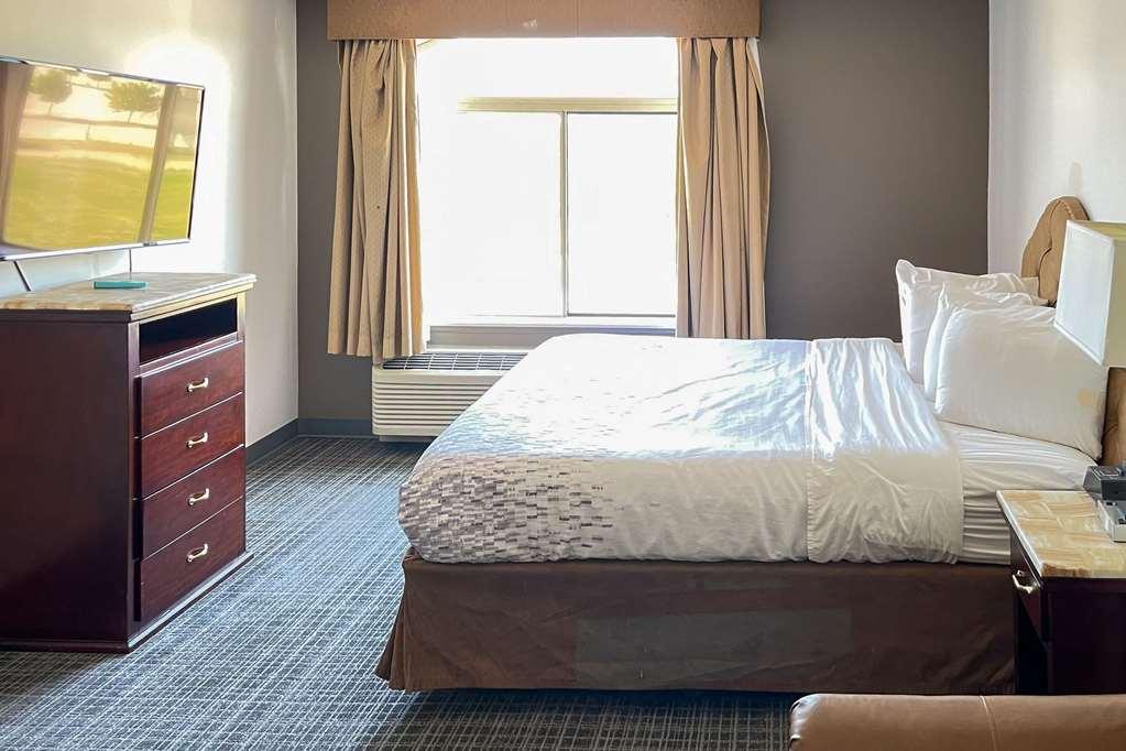 Comfort Inn & Suites Madison East - Monona Номер фото