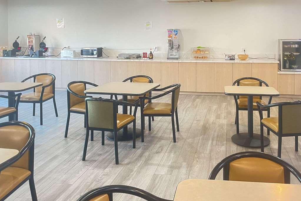 Comfort Inn & Suites Madison East - Monona Ресторан фото