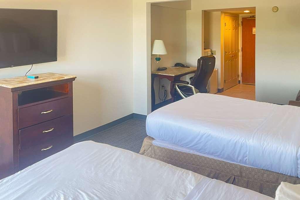 Comfort Inn & Suites Madison East - Monona Номер фото