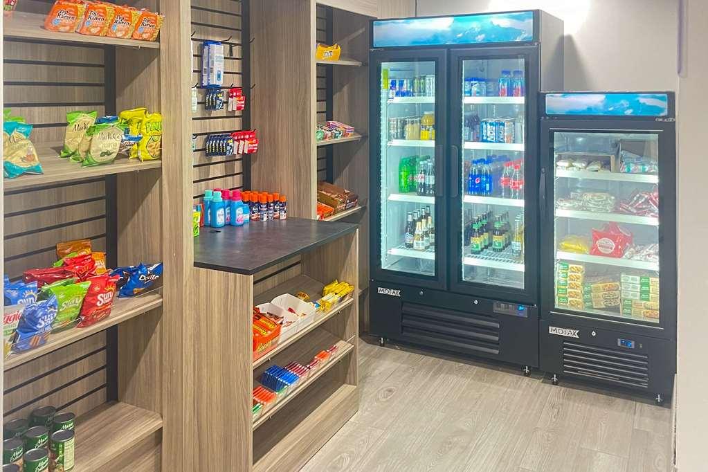 Comfort Inn & Suites Madison East - Monona Удобства фото