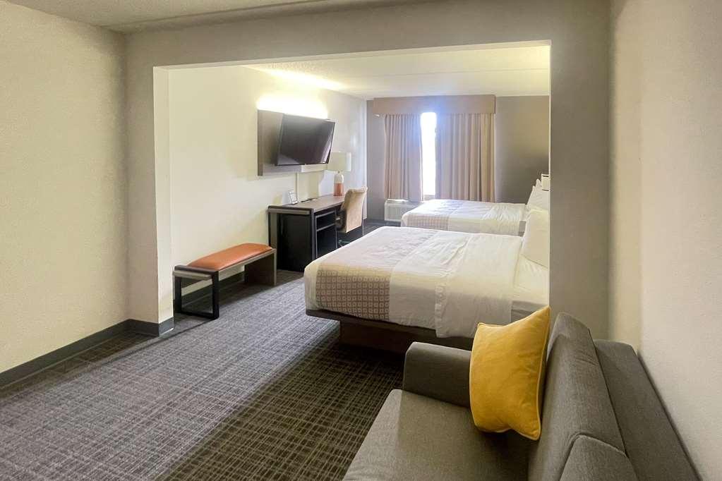 Comfort Inn & Suites Madison East - Monona Номер фото