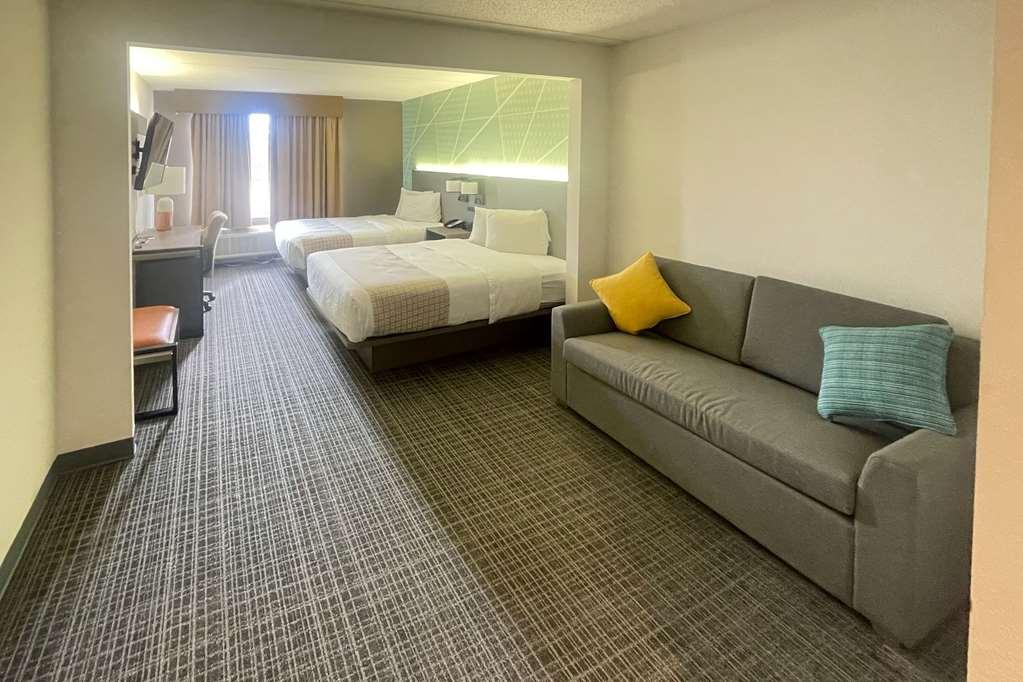 Comfort Inn & Suites Madison East - Monona Номер фото